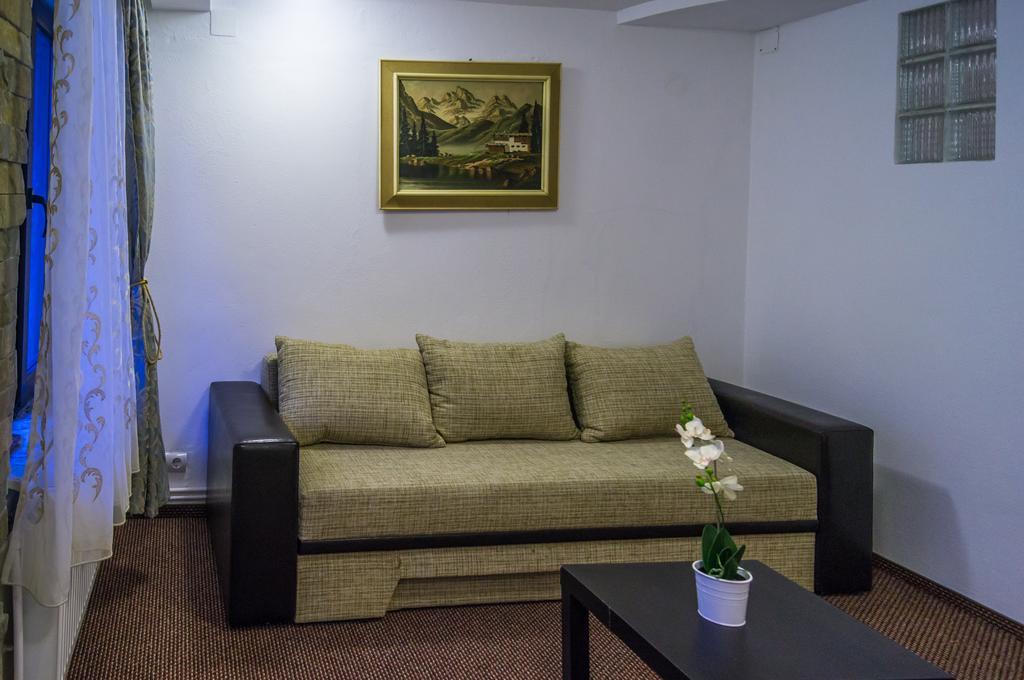Fantasy Residence Μπρασόβ Δωμάτιο φωτογραφία